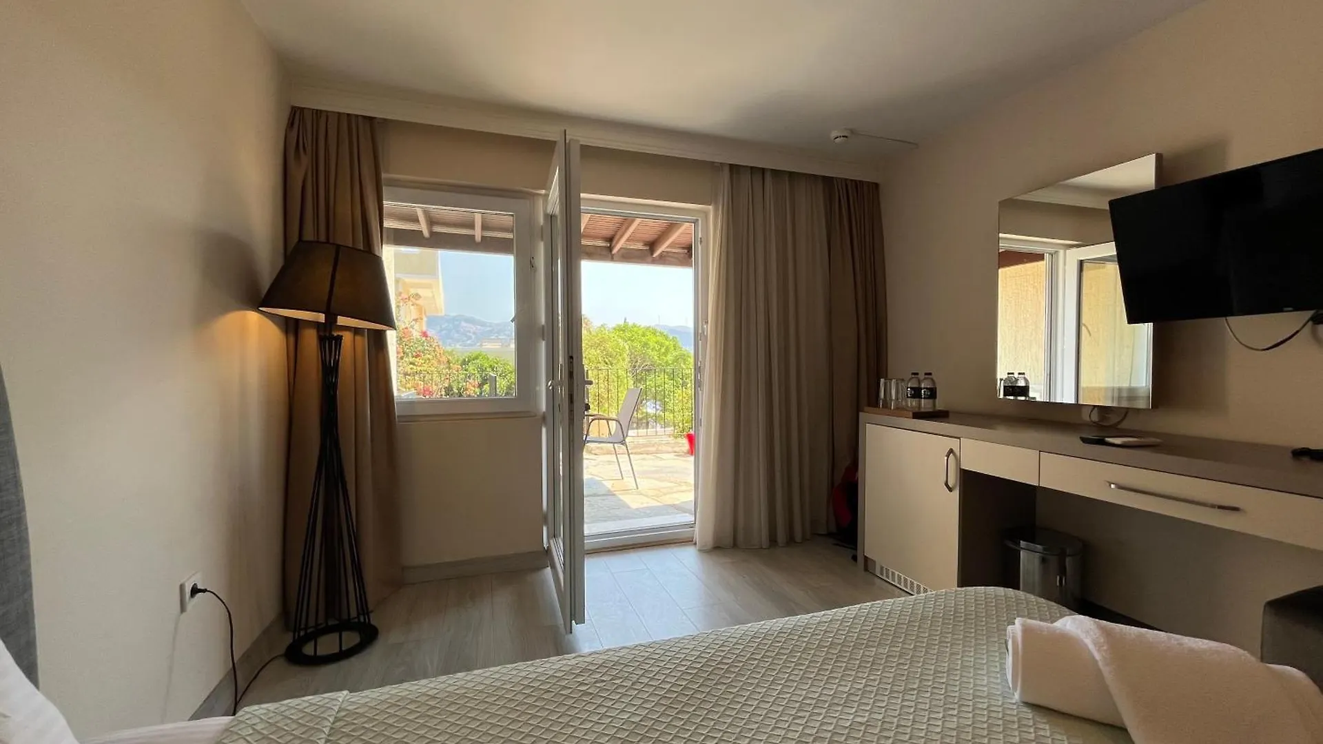 Farrys Boutique Hotel & Beach Club - Yalikavak 0*,