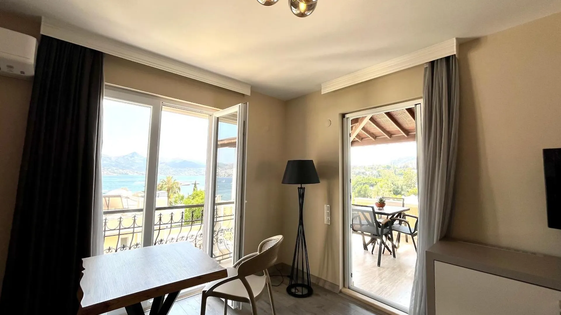Farrys Boutique Hotel & Beach Club - Yalikavak